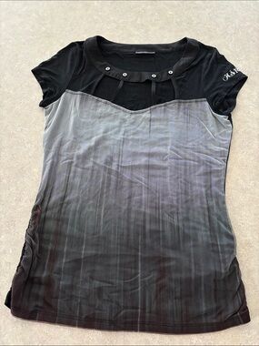 Super sexy Women's Black and Gray Ombre Short Sleeve Tee with cutout top chest